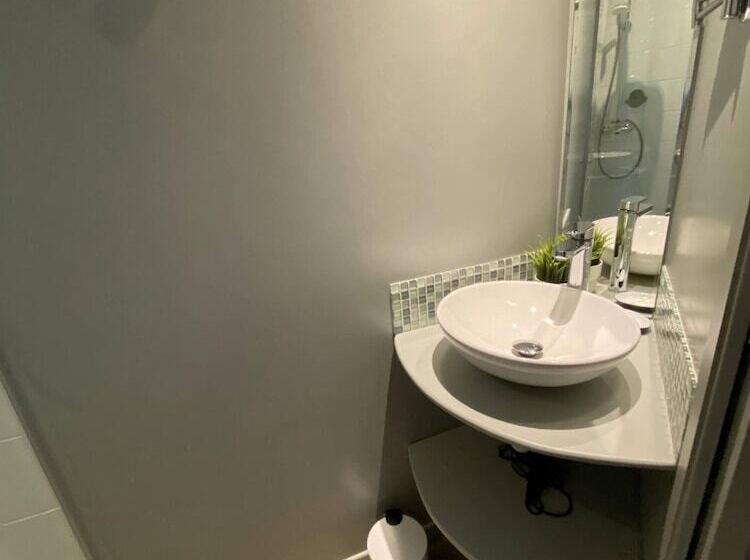 פנסיון Au 10 Bed & Breakfast