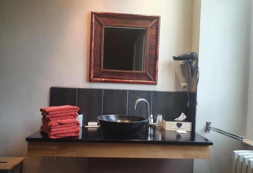 膳宿费 Chateau De Viviez