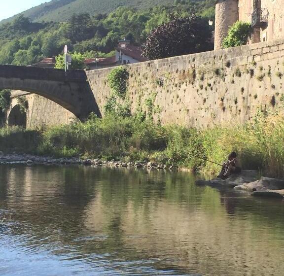 膳宿费 Le Chat Blanc