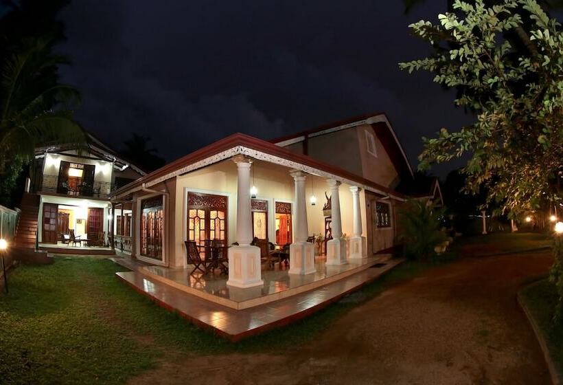 Пансион Airport Square Villa