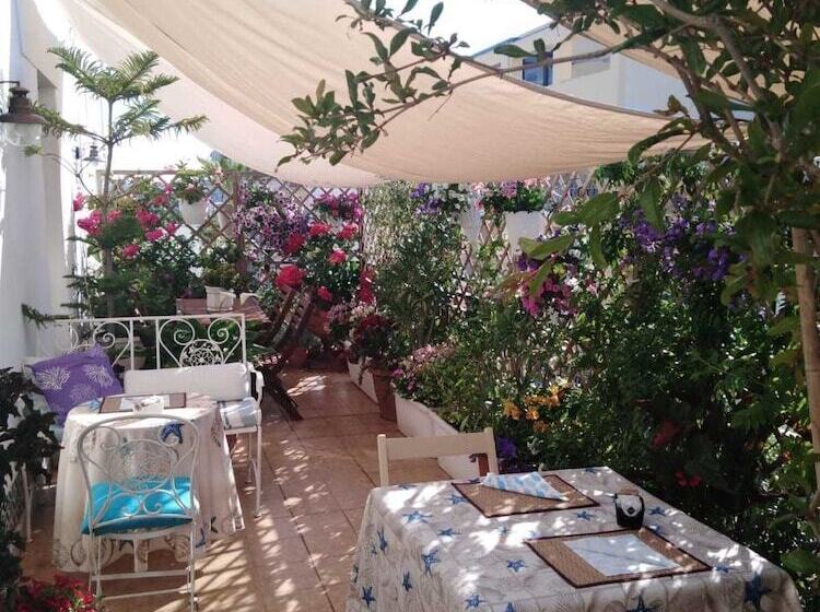 تختخواب و صبحانه Alghero Roof Garden
