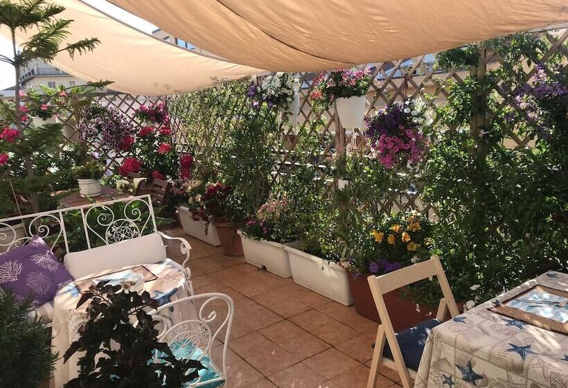 تختخواب و صبحانه Alghero Roof Garden