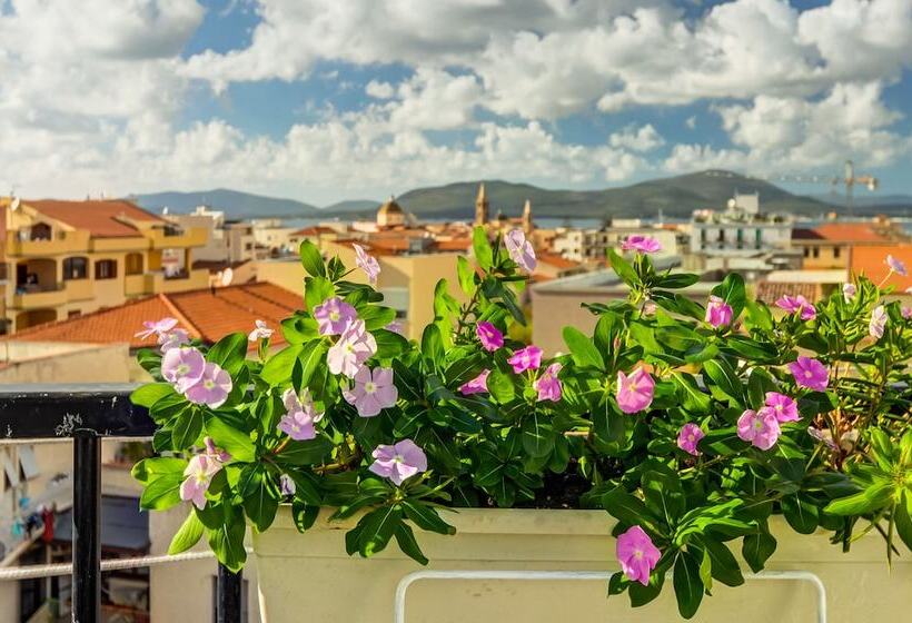 تختخواب و صبحانه Alghero Roof Garden