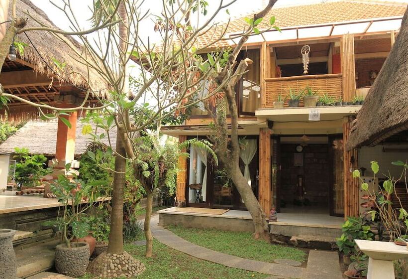 Bed and Breakfast Desa Cepaka Homestay