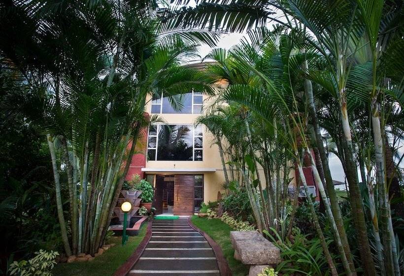 ホテル Regenta Beach House Resort, Goa