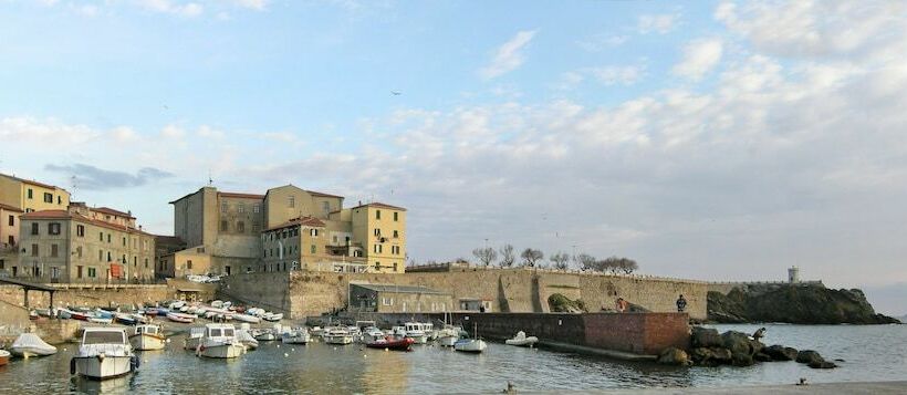 Отель Yacht Suite Piombino