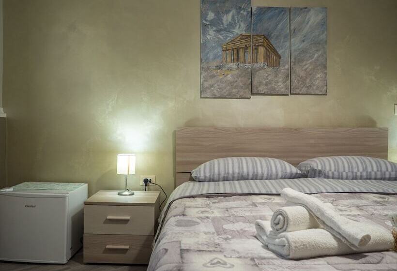 پانسیون Affittacamere Villa Paestum