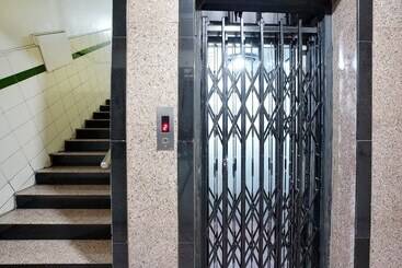 هتل Capital O 46832 Gaayatri Residency