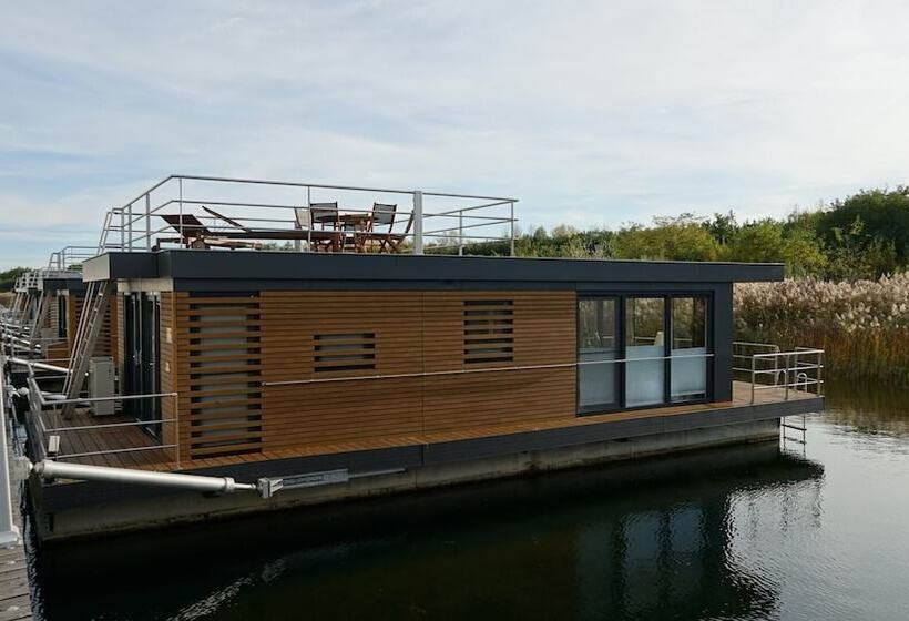 هتل Hausboot Harmonie