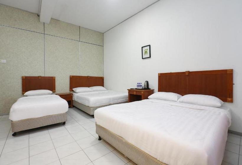 酒店 Oyo 89931 Aqamar Raxxiz Inn 1