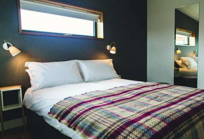 Pensionat Jog Lodge 18 3 Bed Seaview