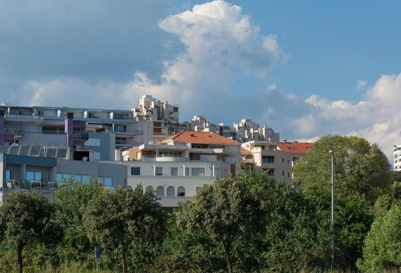 Пансион Luxury Rooms Near The Beach3