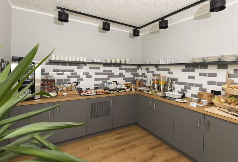 پانسیون Mk Monteurzimmer Eschborn