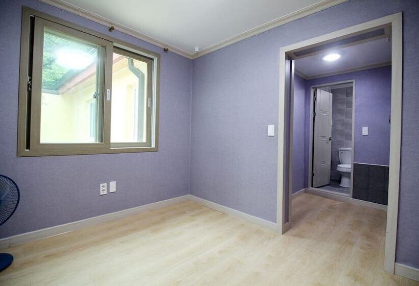 פנסיון Muju Haebaragi Hostel