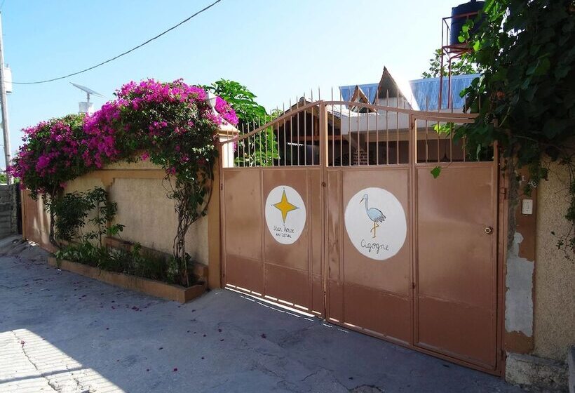 پانسیون Star House