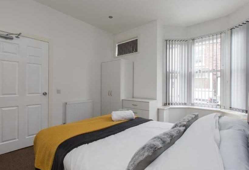 بنسيون Townhouse @ Balfour St