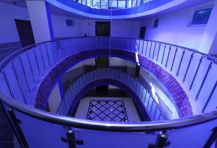 Skylight Apartments