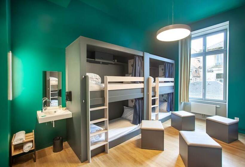 هاستل The People Strasbourg