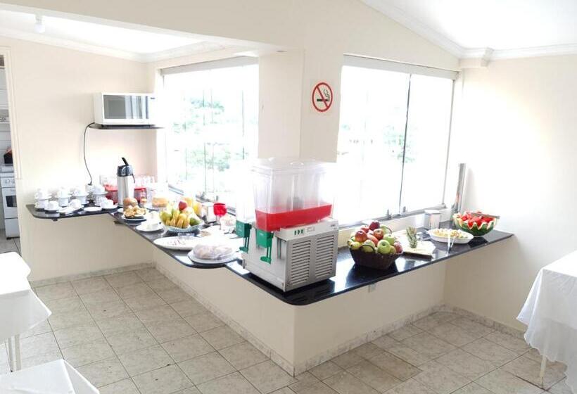 Fox Hotel Montes Claros
