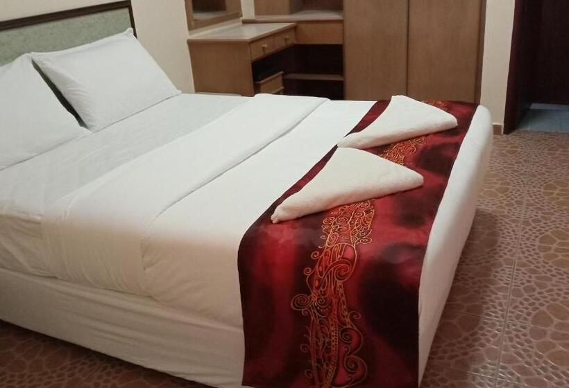 هتل Apartment Teluk Batik
