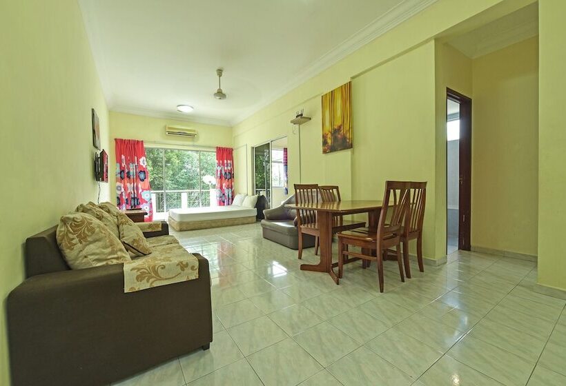 هتل Apartment Teluk Batik