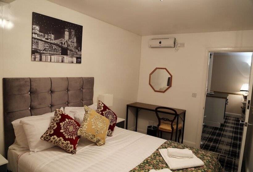 בית מלון כפרי Atz&h Inn