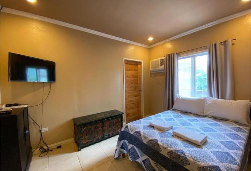Hotel Oyo 708 Abaseria Deli And Cafe B&b