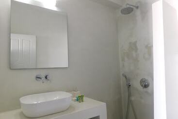 پانسیون Paralia Diamond Villa
