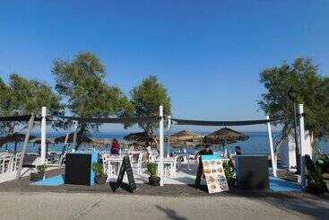 پانسیون Paralia Diamond Villa