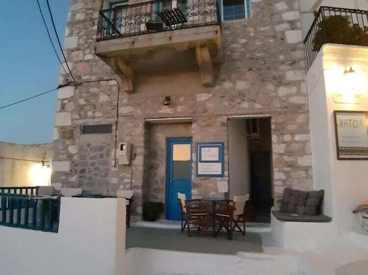 پانسیون Popi Studios