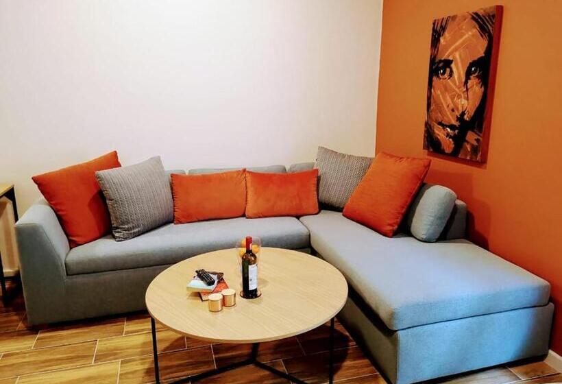 Urban Oasis Apart