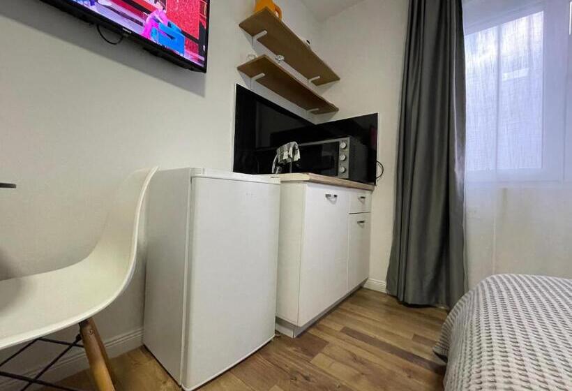 Central Studio Apartments