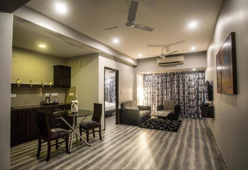 בית מלון כפרי Encore Suites Goa