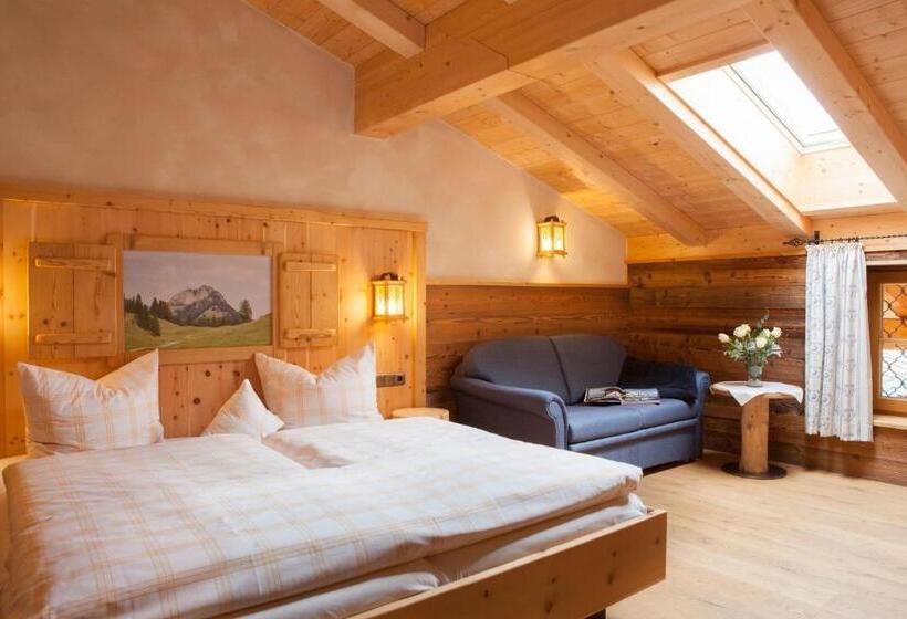 هتل Happinger Hof