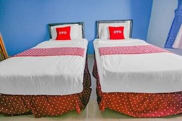 هتل Oyo 90072 Apri Inn Syariah