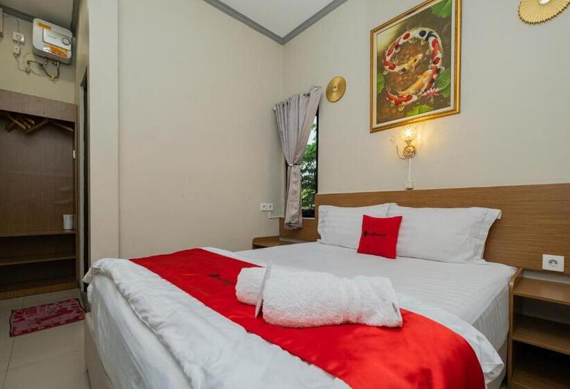 ホテル Reddoorz Near Kampung Inggris Pare