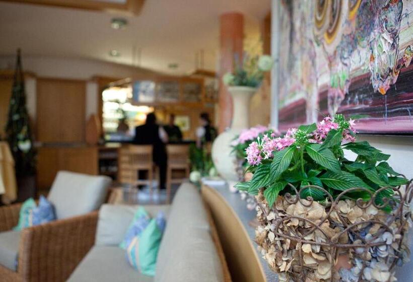 Отель Restaurant Haus Nicklass