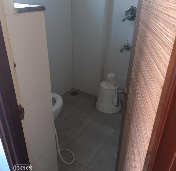 בית מלון כפרי Sri Vaari Residency