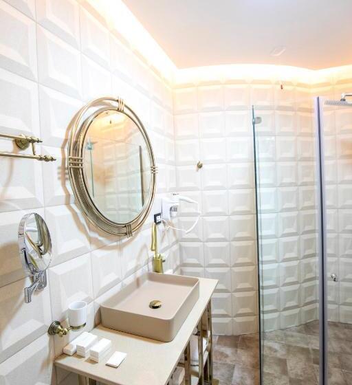 בית מלון כפרי Vila Ekrem