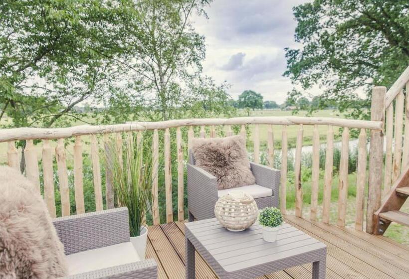 استراحتگاه Tree House
