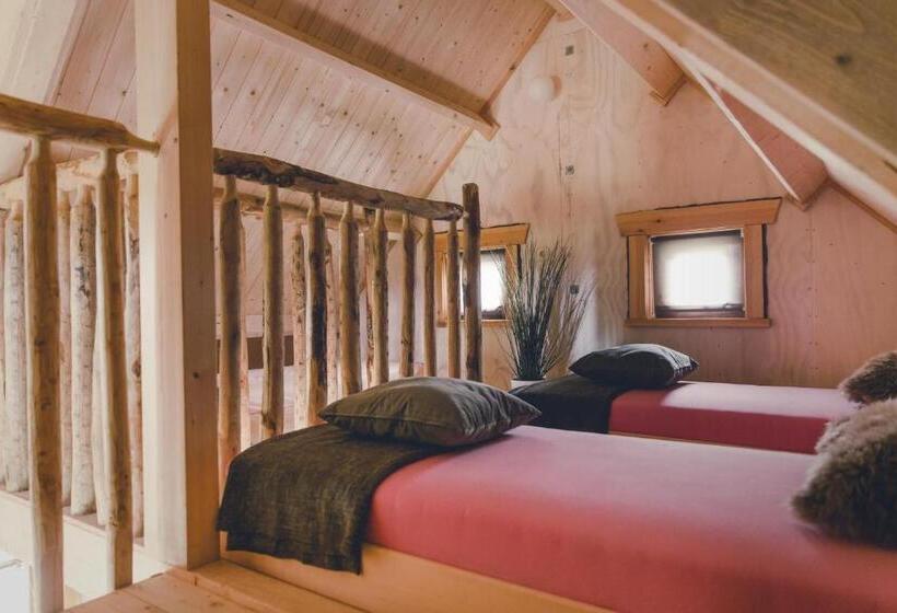 استراحتگاه Tree House