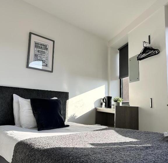 هاستل Rooms Kingswood