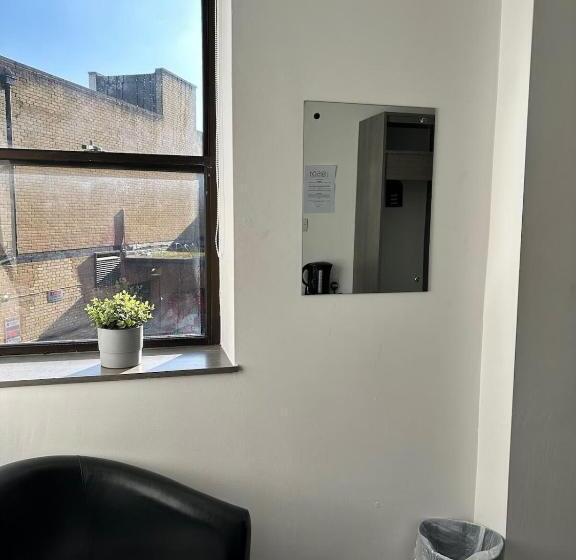 هاستل Rooms Kingswood