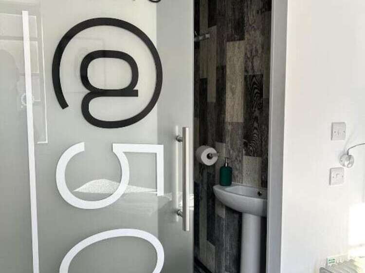 هاستل Rooms Kingswood