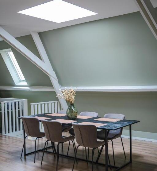 تختخواب و صبحانه The Residence Enschede