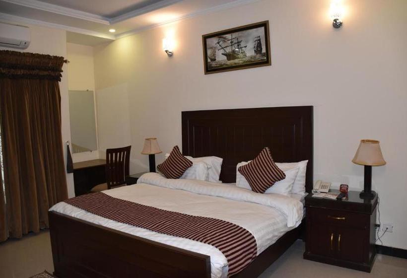 Otel De Raj Sialkot