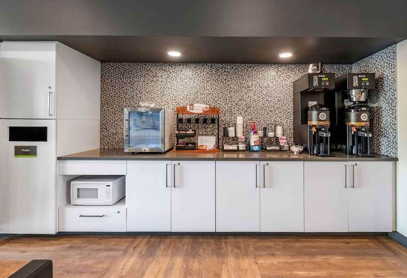 هتل Extended Stay America Premier Suites  Orlando  Sanford
