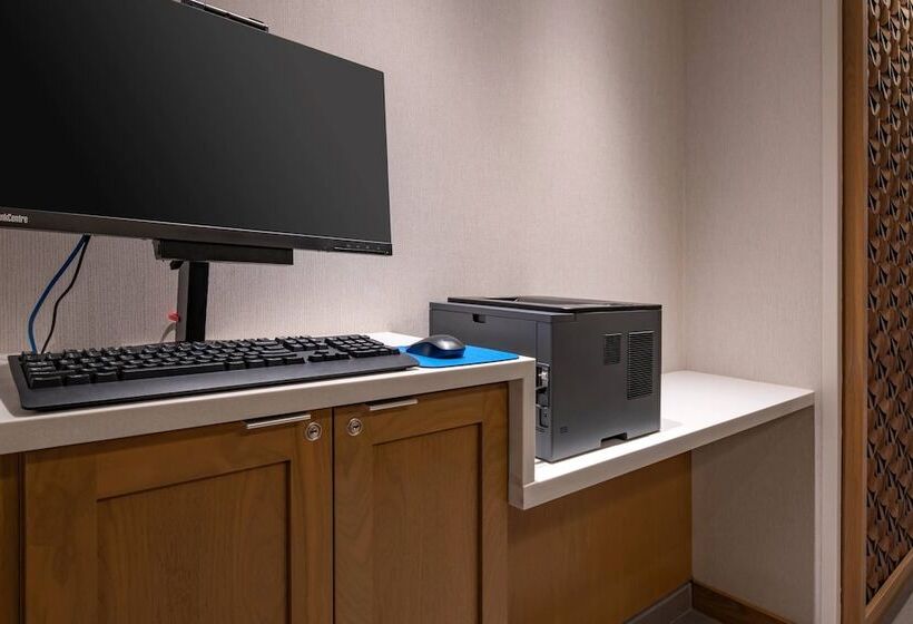 فندق Fairfield Inn & Suites By Marriott Klamath Falls
