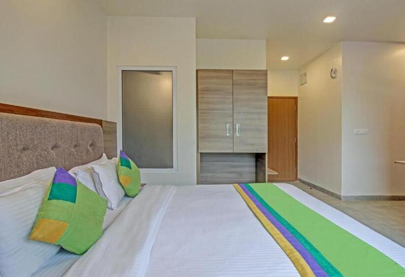 Itsy Hotels Tao Residency, 2 Minutes Walk From Baga Beach