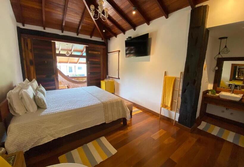 פנסיון Akua Concept   Taipu De Fora